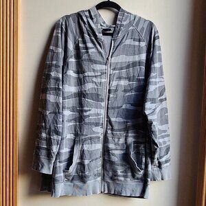 Torrid Gray Camo Zip-Up Plus Size Hoodie Sweatshirt Size 4